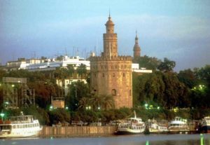 Der Torre del Oro in Sevilla