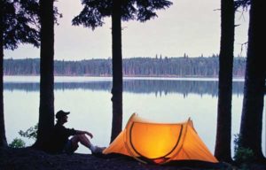 Zelten an kanadischem See