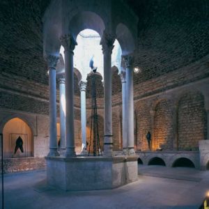 Die Arabischen Bäder von Girona wurden im 12. Jahrhundert entworfen