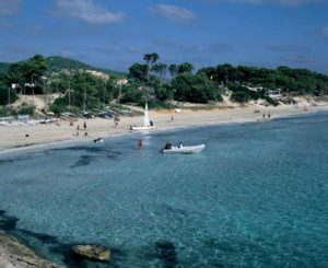 Der Playa Ses Salines ist einer der schönsten Strände Ibizas
