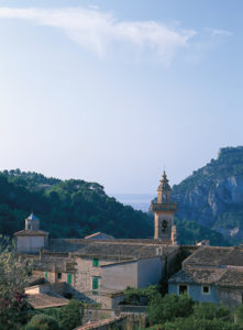 Das Kloster von Valldemossa ist eine der Attraktionen des Ortes