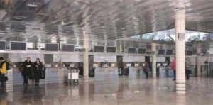 Flughafen Innsbruck Check-In-Halle Check-In-Halle am Flughafen Innsbruck