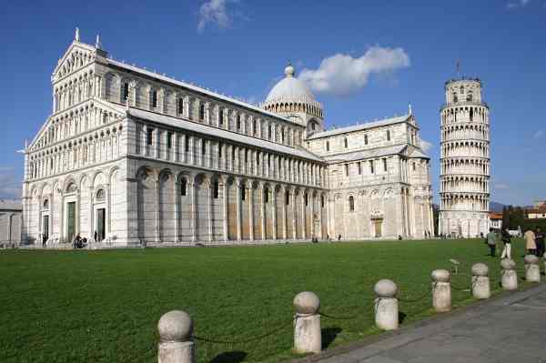 Platz der Wunder in Pisa
