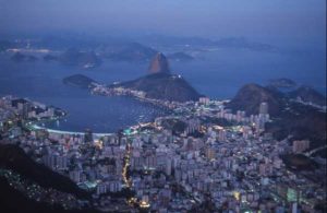 Die Faszination Rios ist auch bei Nacht spürbar