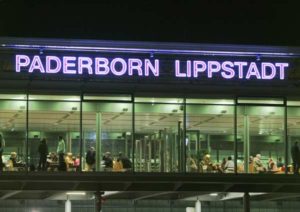 Warteräume im Flughafen Paderborn Die Wege zum und innerhalb des Terminals am Flughafen Paderborn sind relativ kurz.