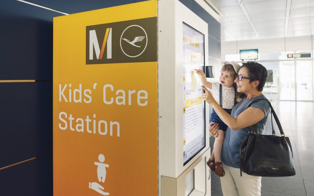 Neuer Automat mit Artikeln für Kleinkinder am Flughafen München