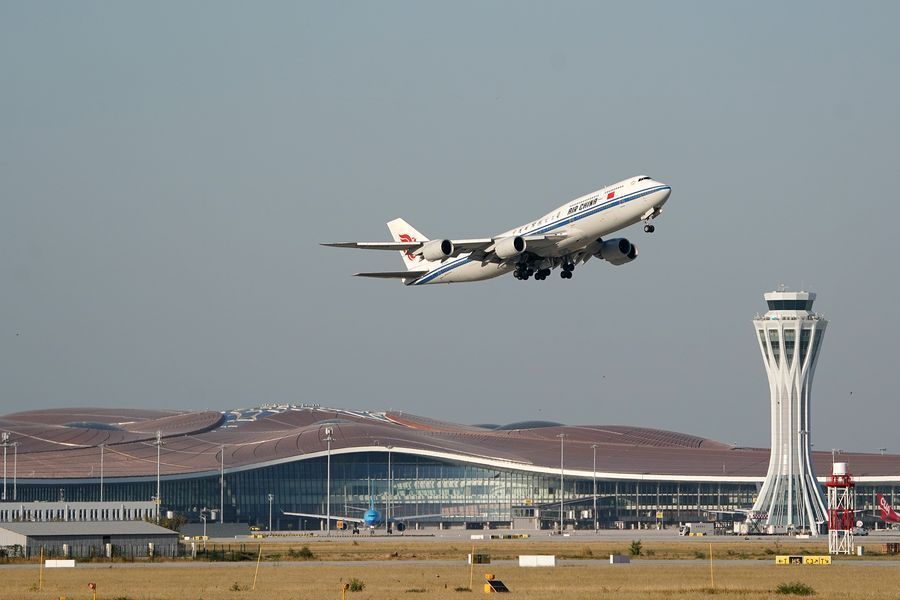 Größter Flughafen der Welt in Peking eröffnet