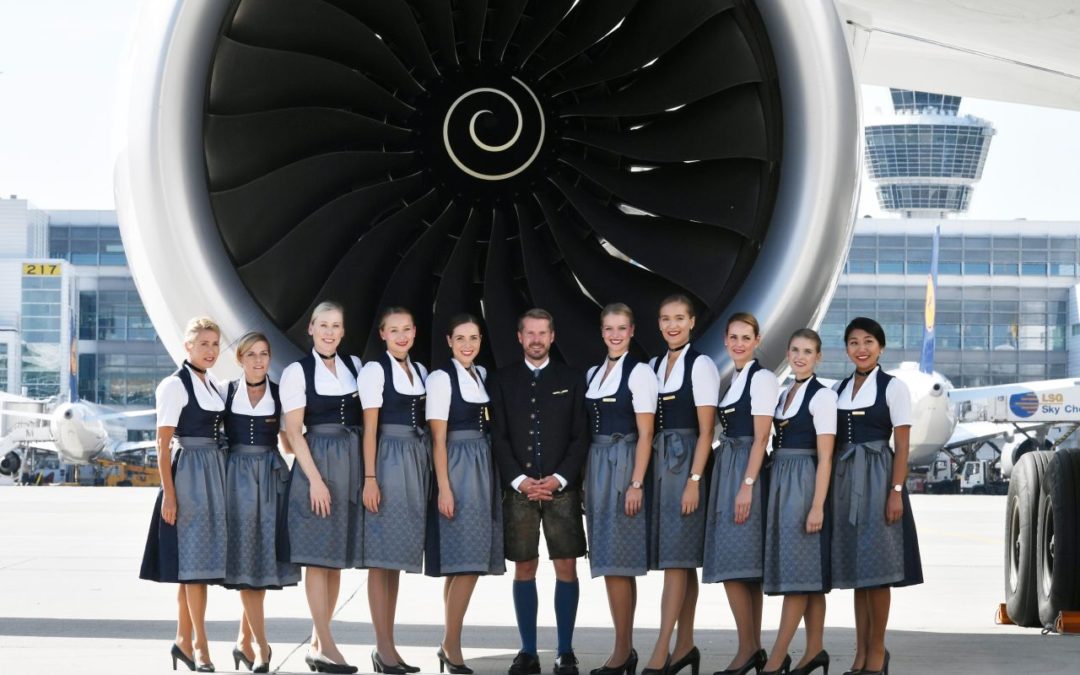 Oktoberfest 2019: Lufthansa-Mitarbeiter wieder in Trachtencrew