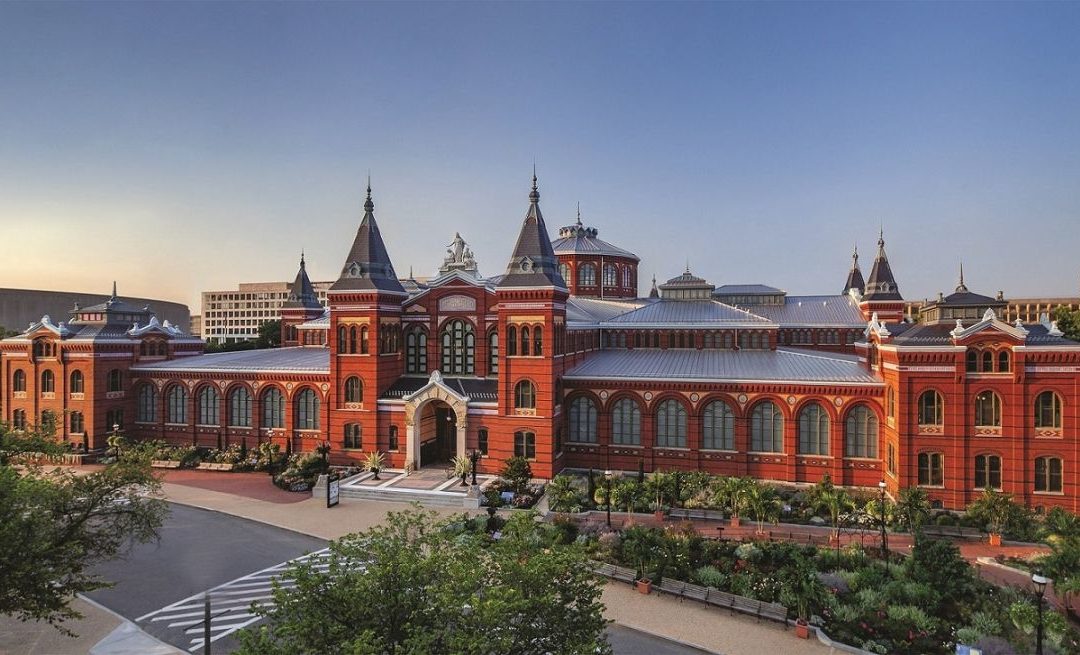 Wiedereröffnung des Arts + Industries Building in Washington, DC