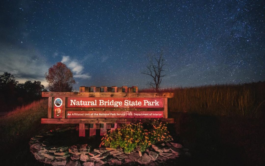 Sternenbeobachtung in Virginia im Natural Bridge State Park